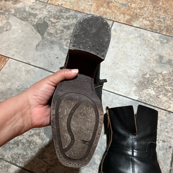 Booties - Picture 5 of 8